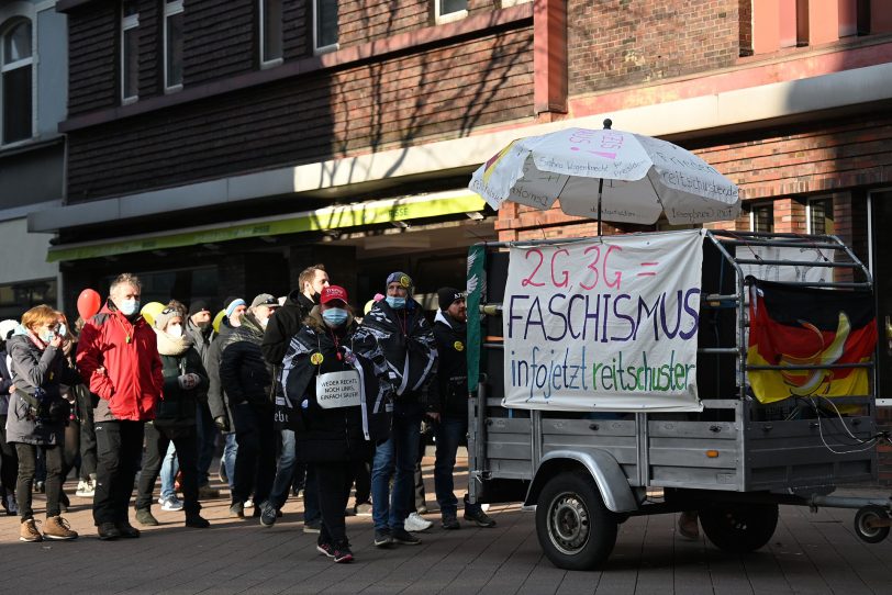 Großdemonstration der Impfgegner in der Wanner Innenstadt.