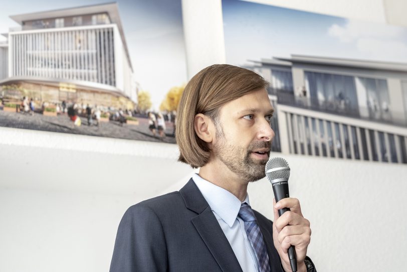 Dipl.-Ing. (Bauingenieur FH) Thomas Binsfeld, Mitglied der Geschäftsleitung / Prokurist der Landmarken AG (Aachen).
