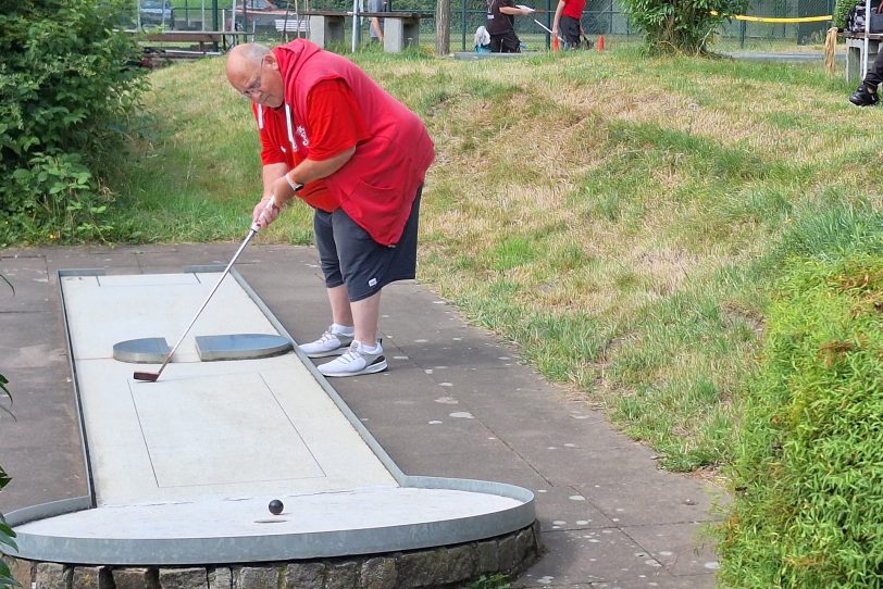 Minigolfer Frank Hännig .