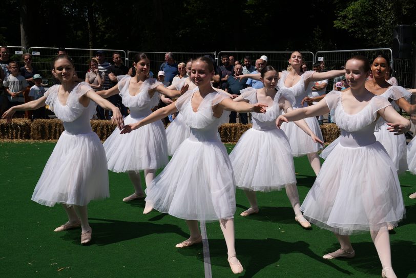 Die Kinder- und Jugendgruppen der Ballettschule Dance ´n Fun zeigen ihr tänzerisches Können