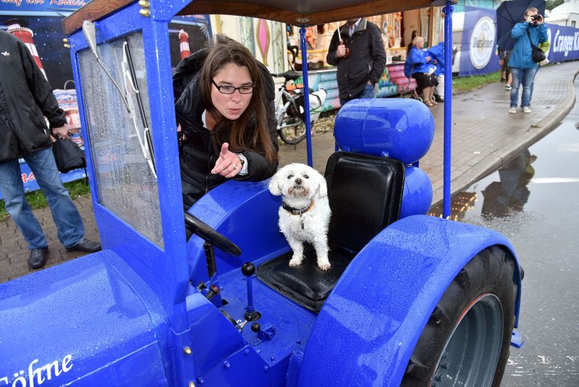 Cranger Kirmes Oldtimer-Parade.