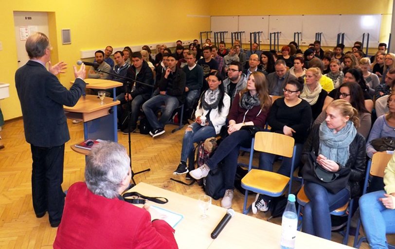 Franz Müntefering zu Gast im Berufskolleg der Stadt Herne.