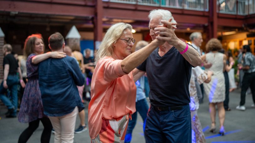 Die Cubanische Nacht am Samstag (27.7.2024) in den Flottmann-Hallen - kurzfristig gab es einen Umzug vom Schloss Strünkede.