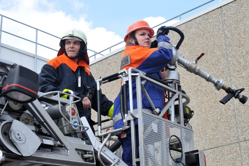 Circa 60 Jugendliche der Jugendfeuerwehr probten den Ernstfall.