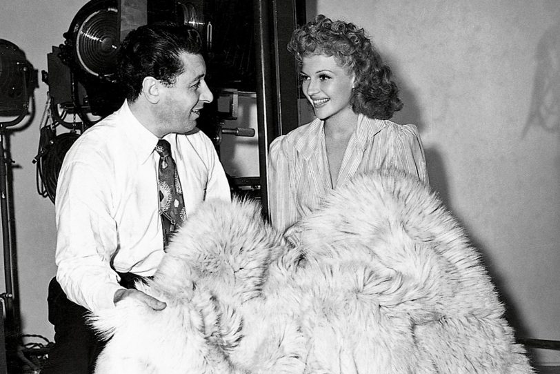 George Hurell und Rita Hayworth 1942 im Columbia-Studio (Ausschnitt).