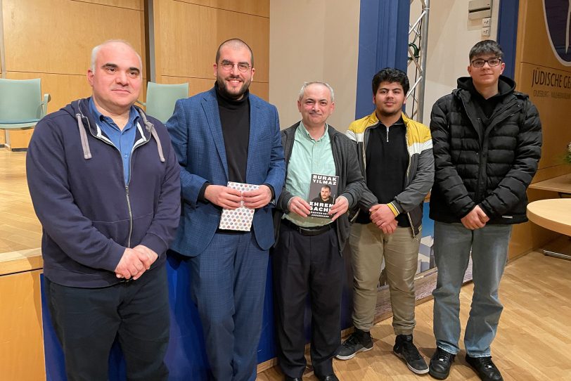 Die Mitglieder der islamischen Gemeinde besuchten die Lesung von Burak Yılmaz