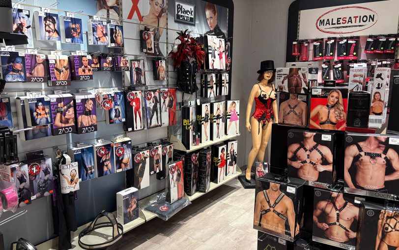 Im Erotikmarkt EGO an der Dorstener Straße gibt es zahlreiche Sextoys, sexy Kleidung und mehr.