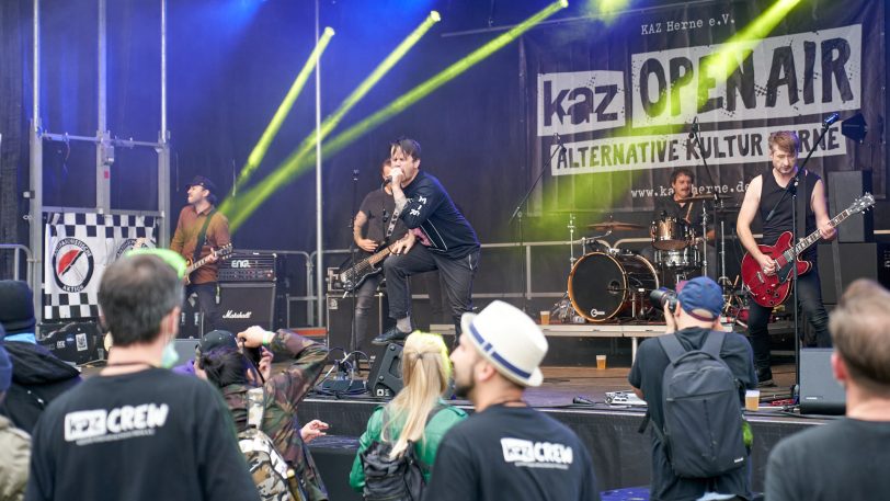 13. KAZ-Open Air im Skatepark Hibernia an der Koniner Straße am Samstag (28.8.2021). Zu sehen sind die Bands Mango (Punkrock aus Herne) und The Heartbreak Motel (Punkrock aus dem Ruhrpott)