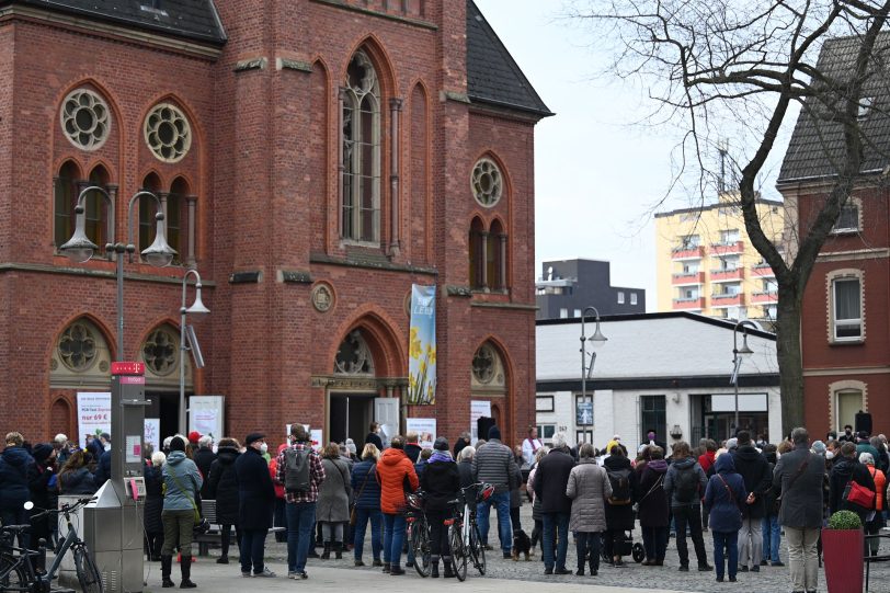 Aktion des Bündnis Herne gegen die Demo der Impfgegner.