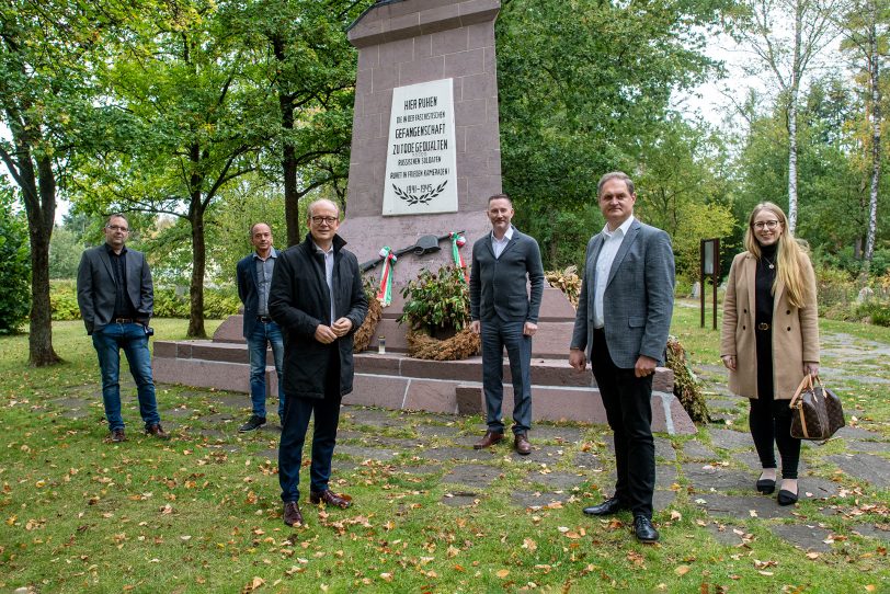 v.l. Oliver Nickel, Alexander Arens, Landtagspräsident André Kuper, Stephen Paul MdL, Arne Hermann Stopsack und Berit Seidel .