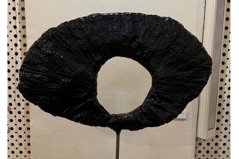 Teil einer dreiteiligen Installation des Düsseldorfer Künstlers Werner Krause: Mit eigenen Augen- endlich Durchblick.