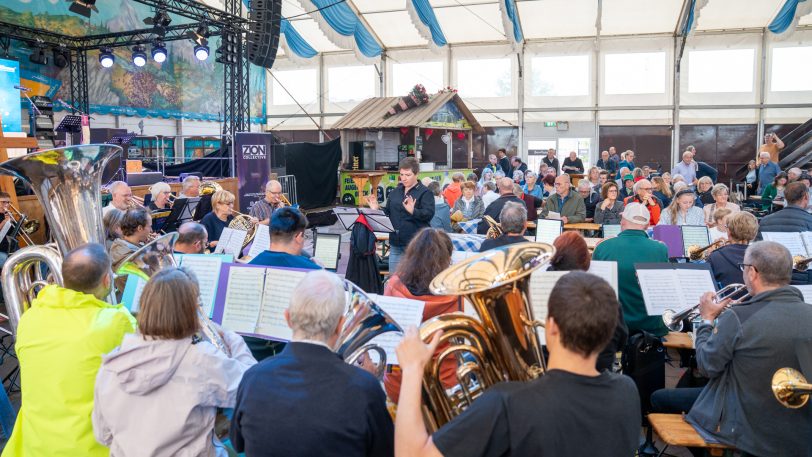 Der traditionelle Gottesdienst der evangelischen Kirchengemeinde Wanne-Eickel in der Bayern-Festhalle auf der Cranger Kirmes am Sonntag (3.8.2025).