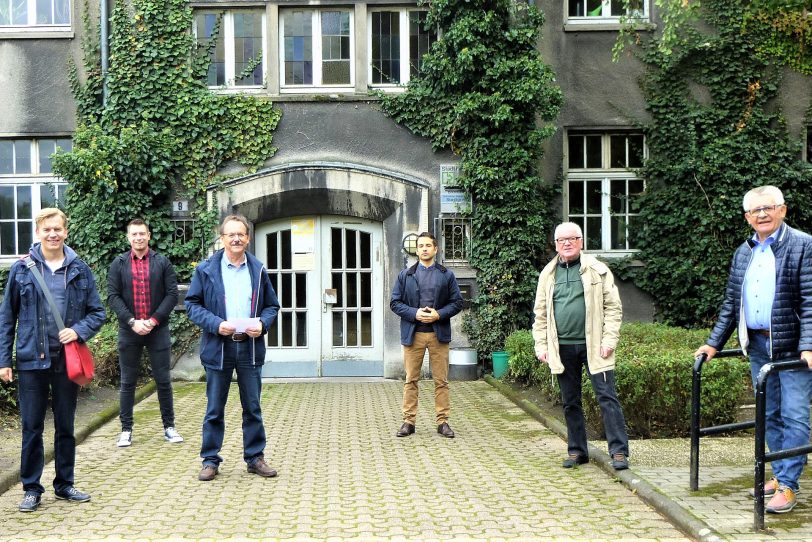 v.l. Mathias Grunert (Bezirksbürgermeister), Alex Neumann (OV Sodingen), Ulrich Klonki (Kinder, Jugend und Familie), Flemming Menges (Vorsitzender OV Sodingen), Ulrich Menges (OV Sodingen), Ernst Schilla (Fraktionsvorsitzender Sodingen).