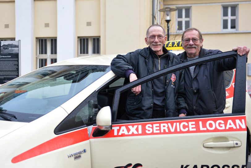 Arbeiten, wenn andere feiern: Taxifahrer v.l. Ossi und Udo.
