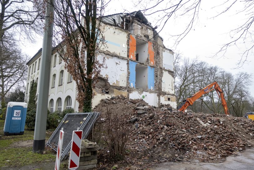Das Grundstück des ehemaligen Katasteramtes an der Richard-Wagner-Straße 10 soll vermarktet werden.