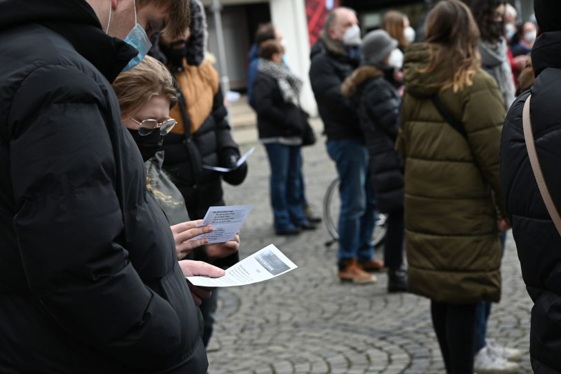 Aktion des Bündnis Herne gegen die Demo der Impfgegner.