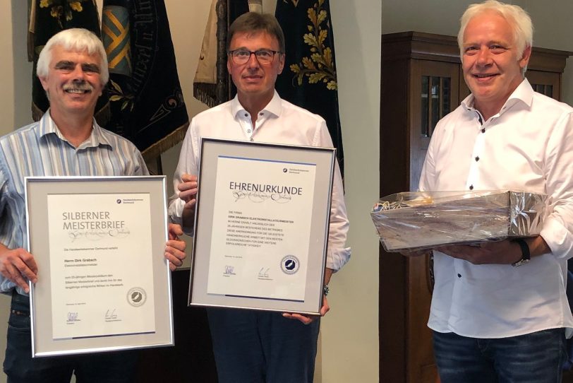 v.l. Dirk Grabsch, Obermeister Rüdiger Sprick und sein Stellvertreter Detlef Haschek.
