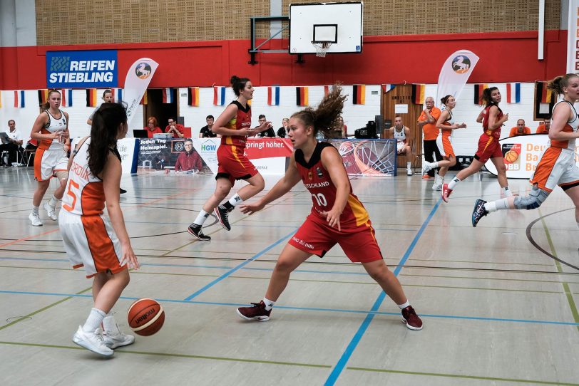 Das Basketball Länderspiel Deutschland Niederlande in der H2K-Arena.