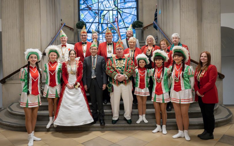 Der Karnevalsprinz Michael II. besuchte am Dienstag (23.1.2024) das Herner Rathaus und OB Dr. Frank Dudda.