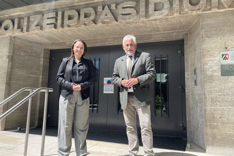 Michelle Müntefering und Polizeipräsident Jörg Lukat.
