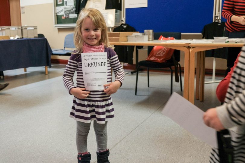 Tag der offenen Tür und Versteigerung in der Musikschule.