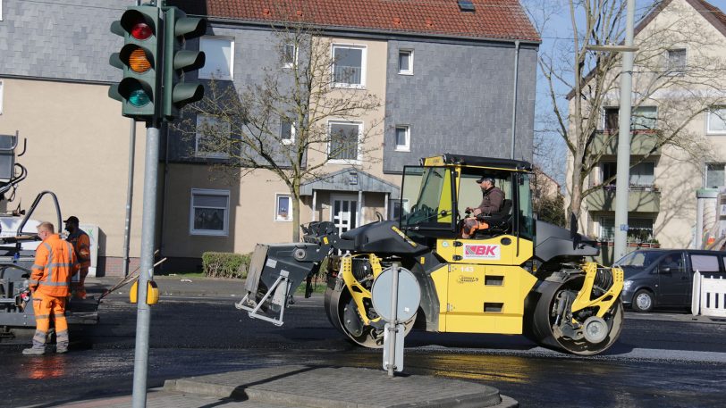 Die Fahrbahnerneuerung an der Rathausstraße.