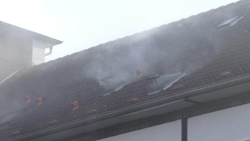 Dachstuhlbrand im Haus an der Johannesstraße am 12.4.2021.