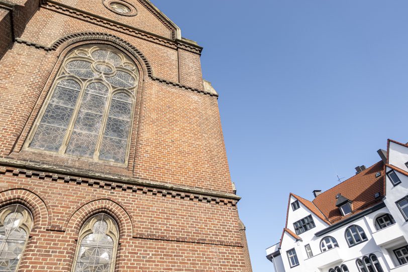 In der evangelischen Kreuzkirche am Europaplatz findet der inklusive Gottesdienst statt.