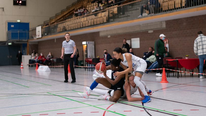 Die Basketballerinnen vom Herner TC gewinnen am Mittwoch (2.3.2022) mit 85:69 gegen die Capitol Bascats Düsseldorf.