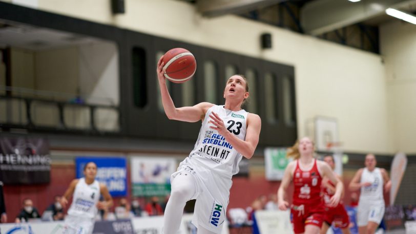 Die HTC Basketballerinnen ziehen durch ein 75:69 gegen die GiroLive Panthers Osnabrück in das Final-Four des DBBL Pokals ein. Im Bild Jelena Vucetic.