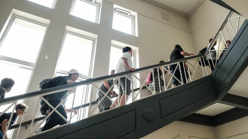 Projekt: Schüler lernen die Welt der Polizei kennen.