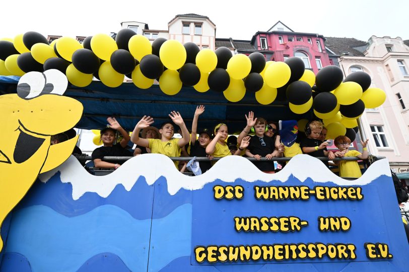 Festumzug der 540. Cranger Kirmes 2024