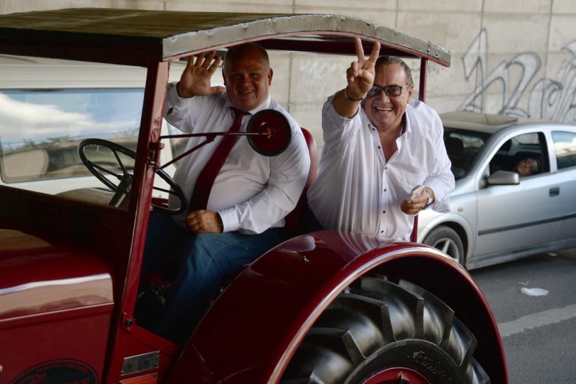 2. Oldtimer-Parade der Cranger Kirmes.