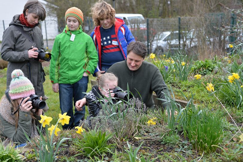 Kinder beim Foto-Workshop am Haus der Natur.