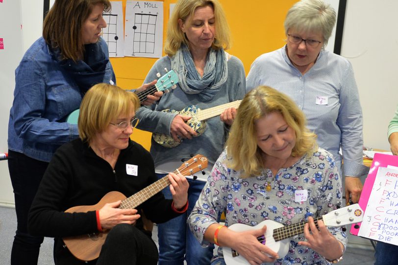 Ukulele-Workshop mit Christine Budkammer.