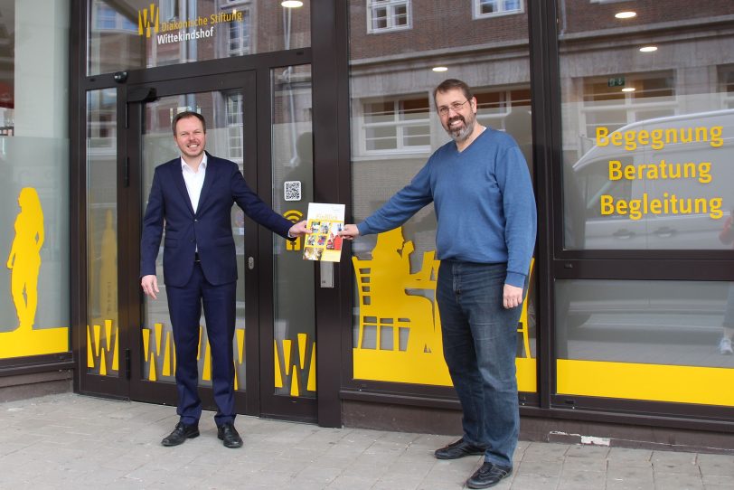 v.l. Matthias Jacobstroer (Wittekindshof) und Jens Friedrichs vom Berufskolleg Königstraße.