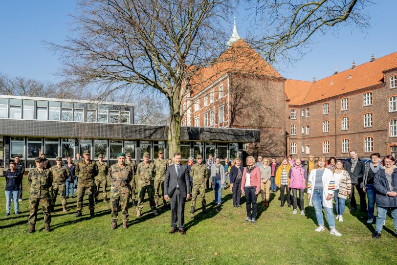 Oberbürgermeister verabschiedet Kräfte der Bundeswehr