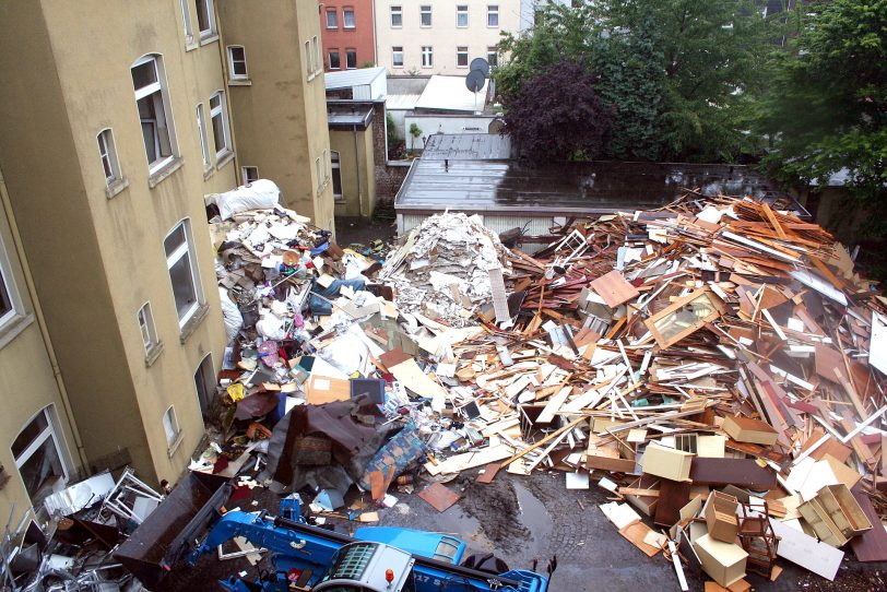 Der Abriss an der Hammerschmidtstraße / Vereinsstraße hat bgeonnen.