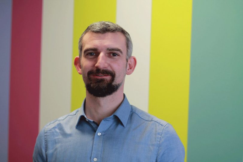Der Stadtplaner Dr. Raphael Sieber ist seit Anfang 2020 im Fachbereich Gesundheitsmanagement der Stadt Herne und seit Juli 2020 im Department of Community Health an der hsg Bochum tätig.