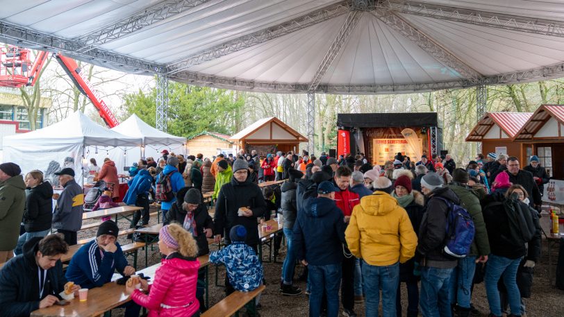 Eindrücke vom 46. Silvesterlauf im Gysenberg am Dienstag (31.12.2024). Mehrere Läufe in verschiedenen Altersklassen standen auf dem Programm.