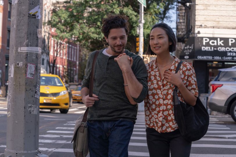 Arthur (John Magaro) und Nora (Greta Lee) leben glücklich in New York.
