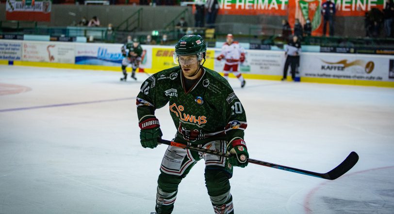 Alexander Komov hat seinen Vertrag beim Herner EV frühzeitig verlängert.