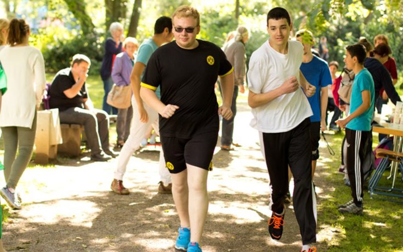 Beim Spendenlauf der Robert-Brauner-Schule 2016.