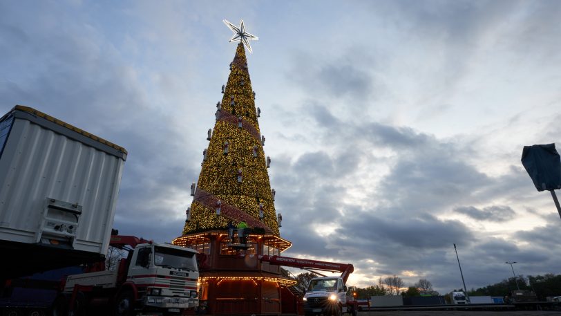 Der Aufbau des Cranger Weihnachtszaubers 2021 am 26. Oktober 2021.