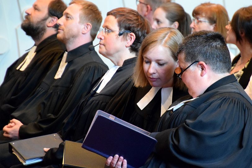Die Kirchengemeinde Wanne-Eickel feierte am Sonntag (4.6.2023) in der Auferstehungskirche die Ordination von Pfarrerin Janne Holzmann.