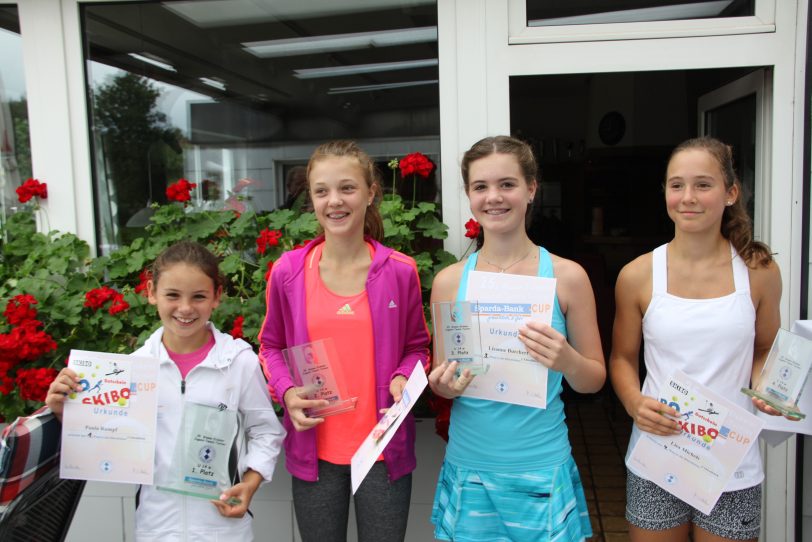 Siegerinnen der Altersklasse U14: Paula Rumpf, Anastasia Gerter, Lisanne Burchert und Lisa Michels