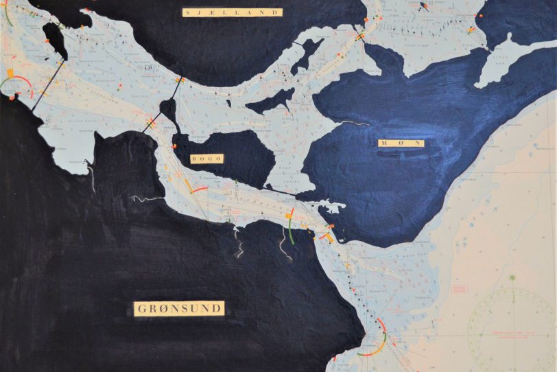 In der Schwarzkaue sind auf historischen Karten heute nicht mehr existierende Funknetze freigelegt. Daneben bearbeitete Karten einer Sonderedition für die Ausstellung „Mare Balticum“.