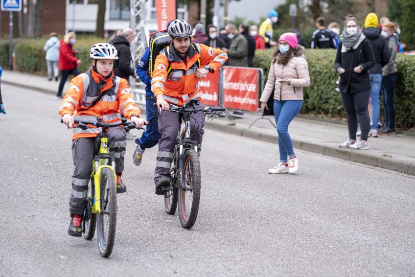 Der 43. Herner Silvesterlauf im Revierpark Gysenberg in Herne (NW), am Freitag (31.12.2021). Coronabedingt ohne Zuschauer und mit 2G.