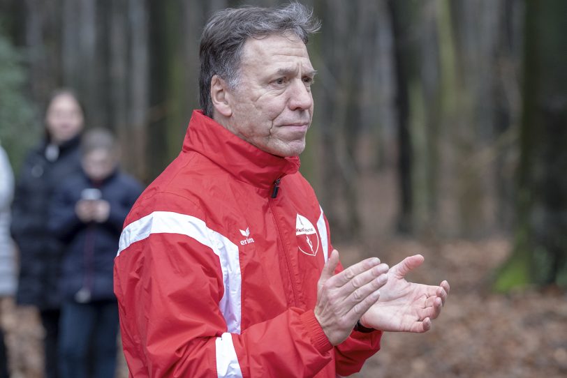 Der 41. Herner Silvesterlauf im Gysenberg: Organisator Klaus Ahlhorn.