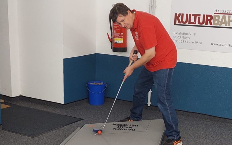 Patrick Knoll (Senior 1) trat beim Hallen-Saisoneröffnungsturnier in Halver an, gute Ergebnisse blieben aber aus.